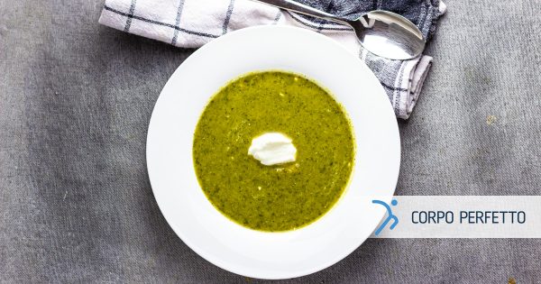Vellutata di broccoli con panna acida
